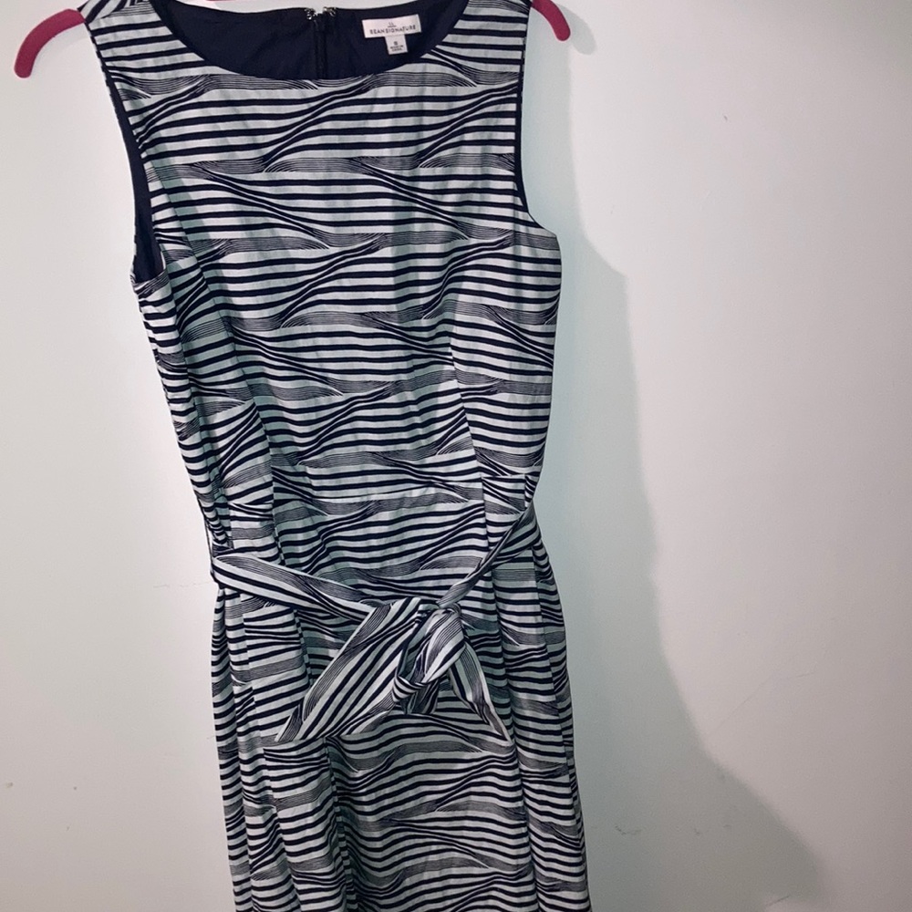 🎉2/$40🎉Fun print dress 👗